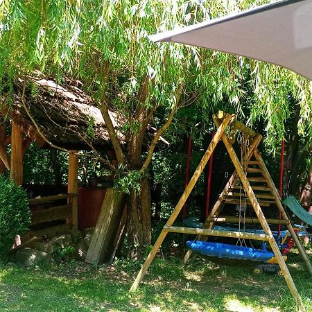 Rzeczne Zacisze Hotel Ustrzyki Dolne Ngoại thất bức ảnh