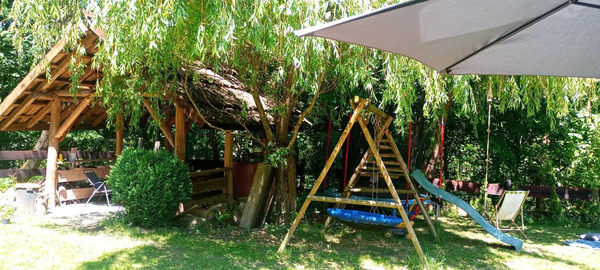Rzeczne Zacisze Hotel Ustrzyki Dolne Ngoại thất bức ảnh